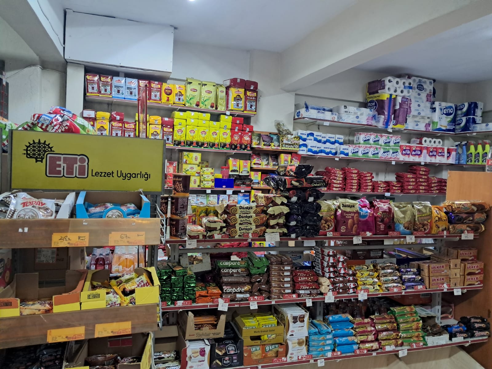 Özçam Gıda meyve ve sebze reyonu - Günlük taze ürünler